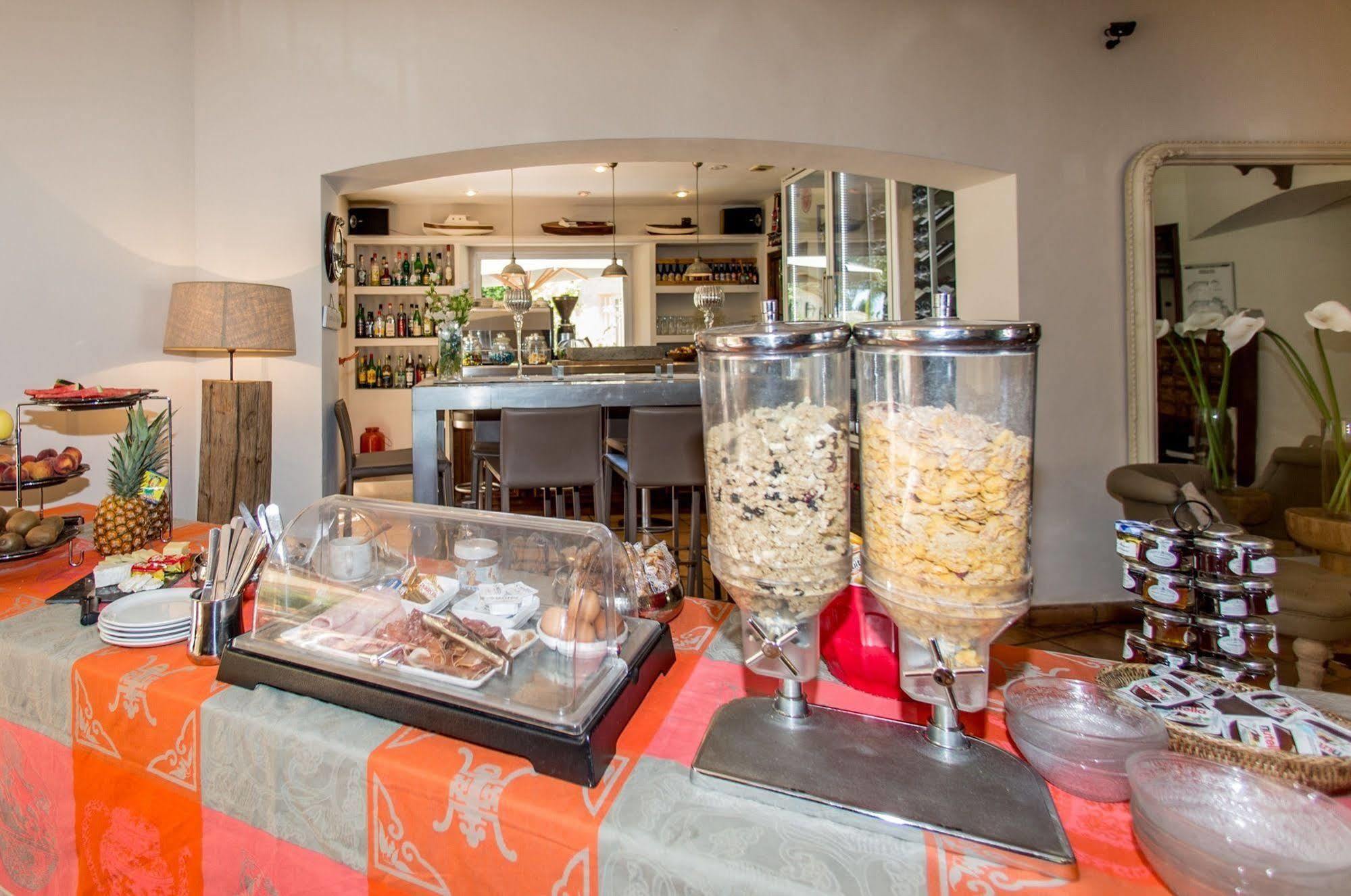 Hotel La Garbine Ramatuelle Luaran gambar